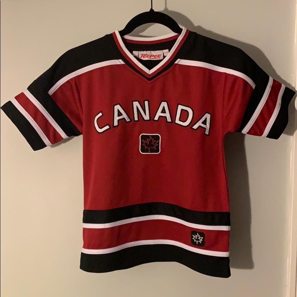 youth Canadian hockey jersey!